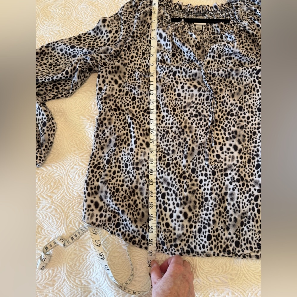 A New Day ~ Black and White Leopard Print Blouse - Picture 6 of 8